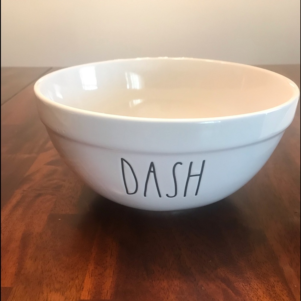 Rae Dunn mixing bowl